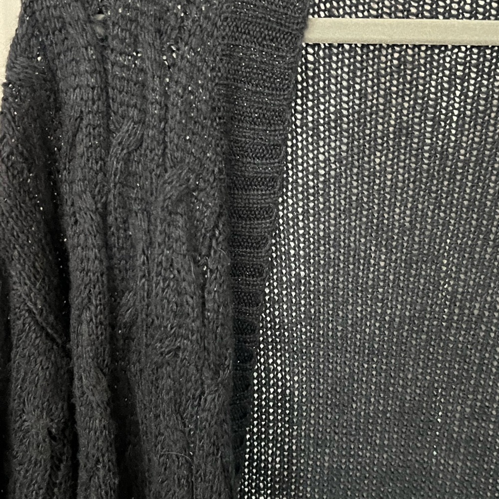 Elegant Navy Blue Cable Knit Sweater